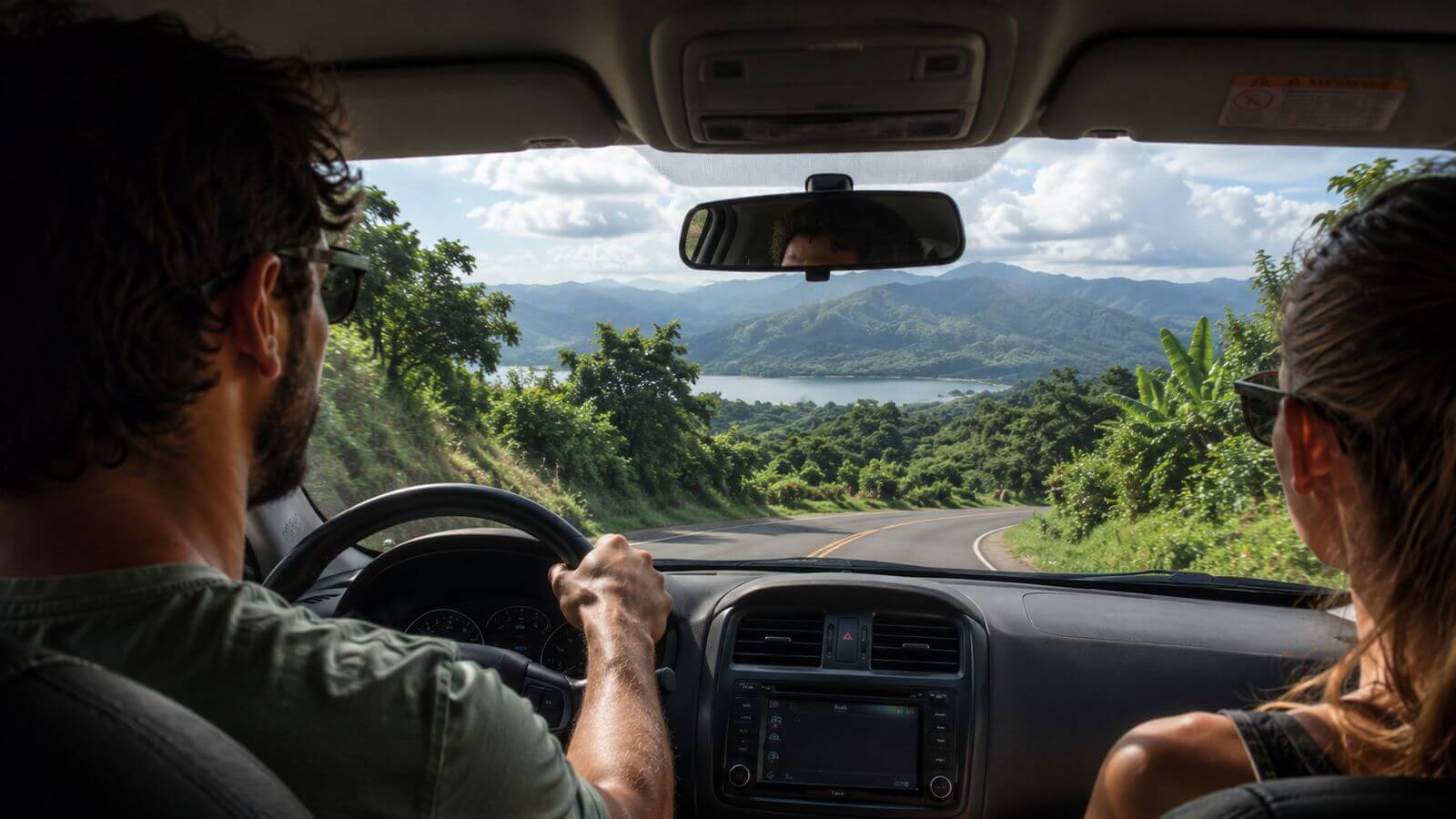 Conducir por Costa Rica en carro de alquiler desde San José